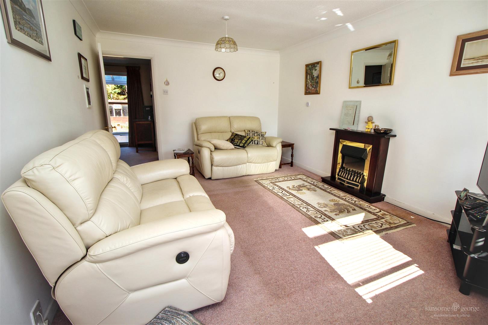Newbery Close, Tilehurst, Reading